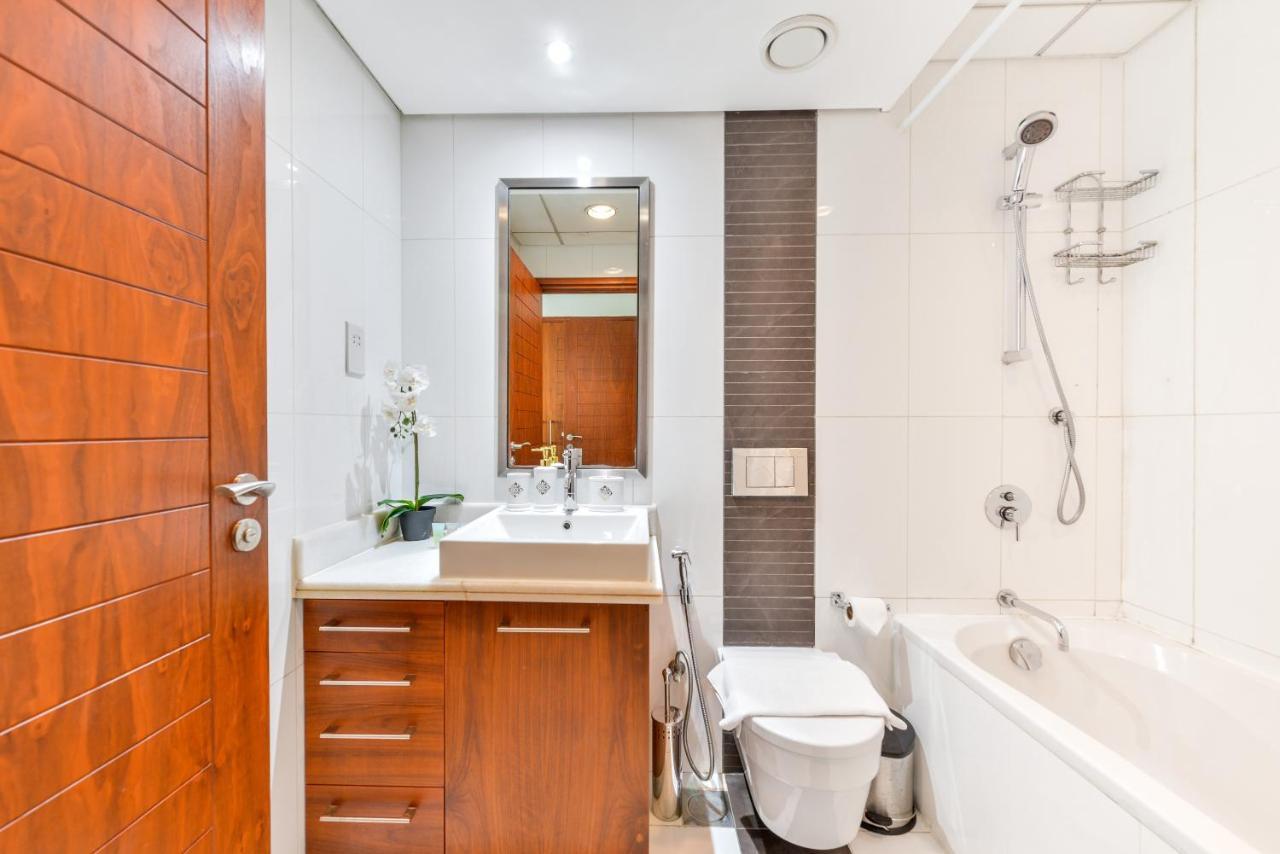 Super Deal! - 1Br Downtown Blvd Near Burj Khalifa & Mall ดูไบ ภายนอก รูปภาพ