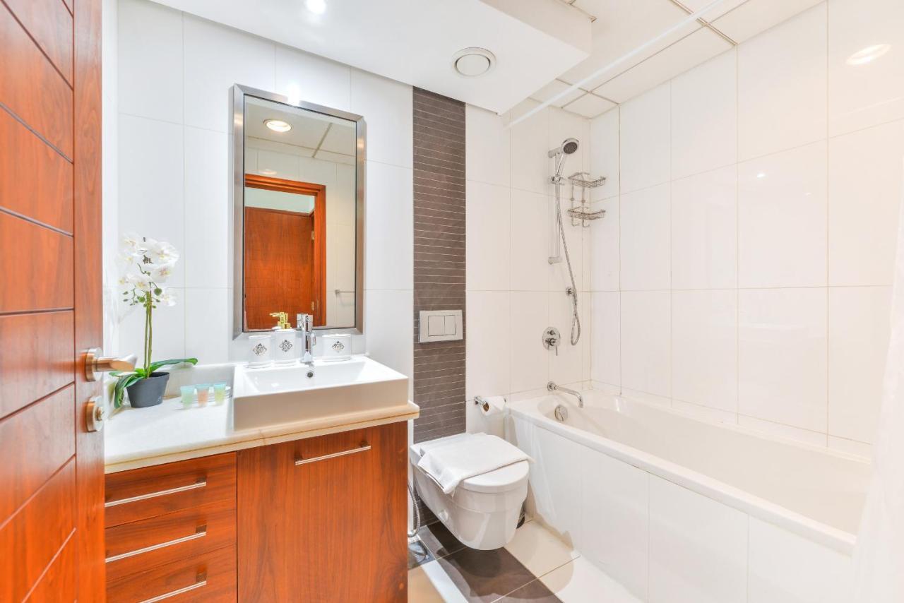 Super Deal! - 1Br Downtown Blvd Near Burj Khalifa & Mall ดูไบ ภายนอก รูปภาพ