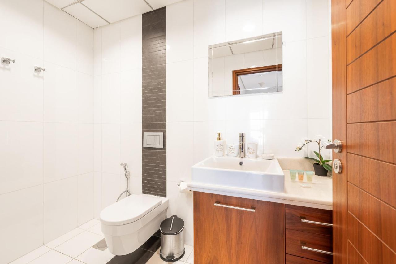 Super Deal! - 1Br Downtown Blvd Near Burj Khalifa & Mall ดูไบ ภายนอก รูปภาพ